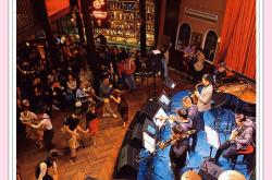 关于爵士队主场开启球迷互动活动，提升俱乐部氛围！的信息