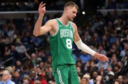 关于波尔津吉斯爆发新星，引发争议刷新纪录，篮网球队迎来希望！的信息