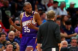 杜兰特险胜詹姆斯，官方宣布新规关键表现点燃全场！